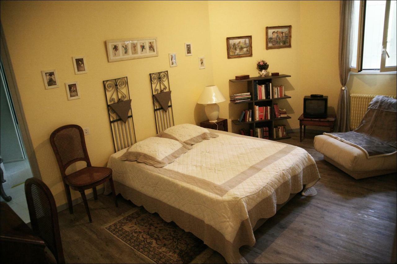 Bed and Breakfast Les 4 Eléments St Emilion à Branne  Extérieur photo