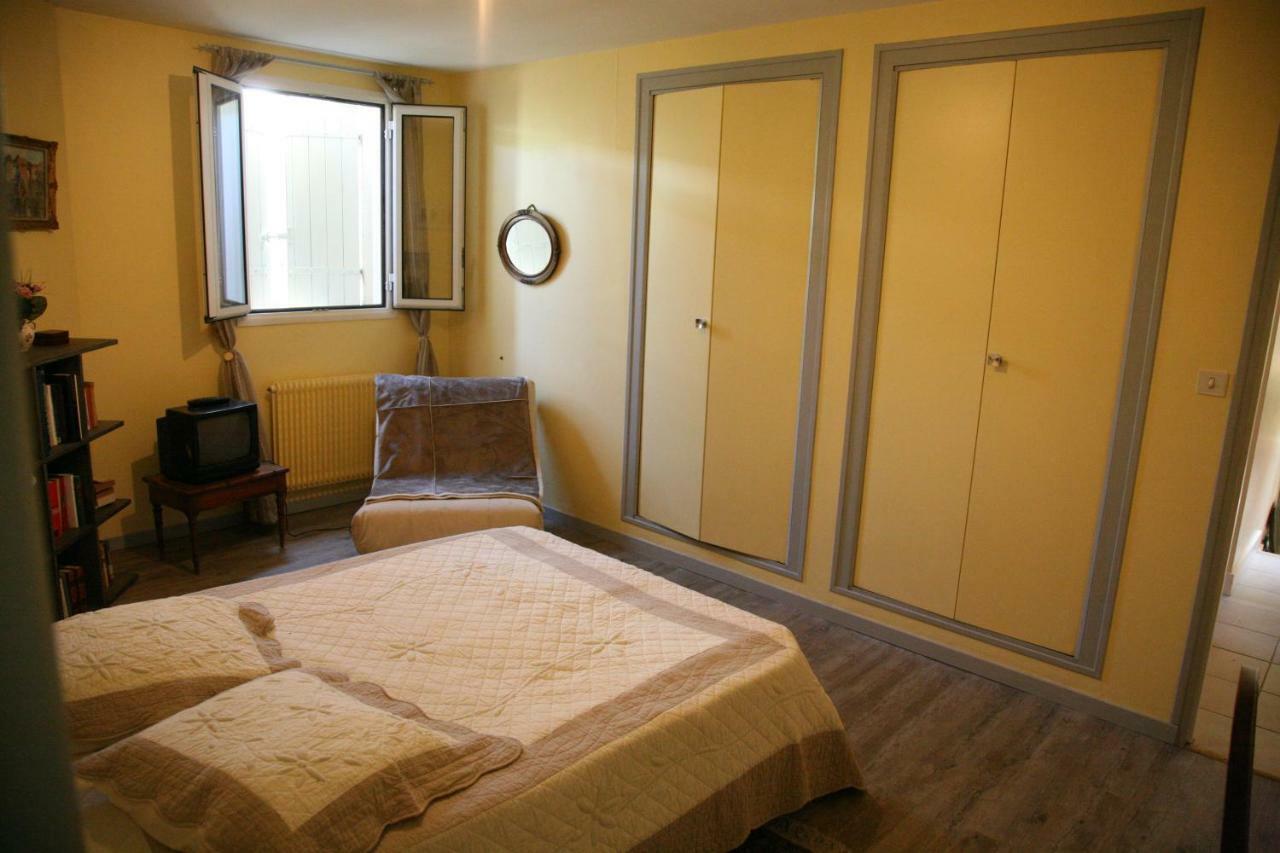 Bed and Breakfast Les 4 Eléments St Emilion à Branne  Extérieur photo